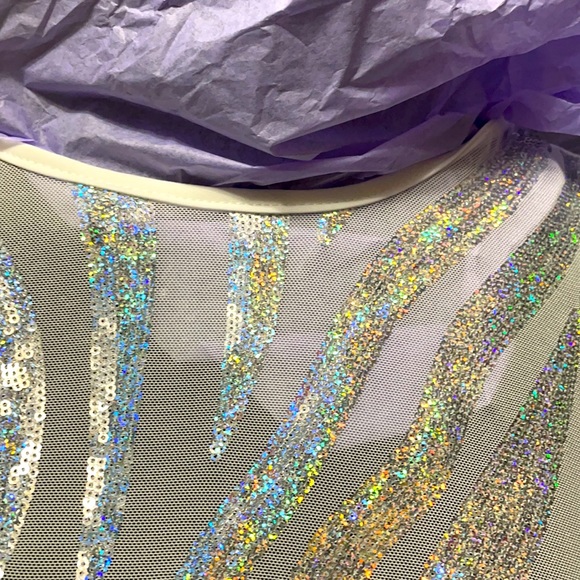 Dress - Picture 2 of 6